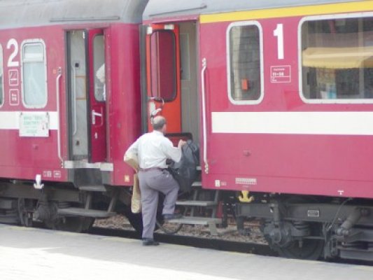 CFR Călători suplimentează numărul de trenuri spre litoral